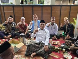 Sejumlah Ustadz, Kiyai & Warga Nahdliyin Gelar Do’a Bersama Di Kediaman H. Chusnul Dhihin: “Untuk Kemenangan Kita & Kebaikan Masyarakat Bontang.”