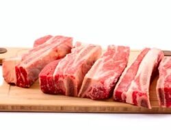 Ahli Gizi Ingatkan! Konsumsi Daging Kurban Berlebihan di Idul Adha Risiko Penyakit Jantung hingga Kanker
